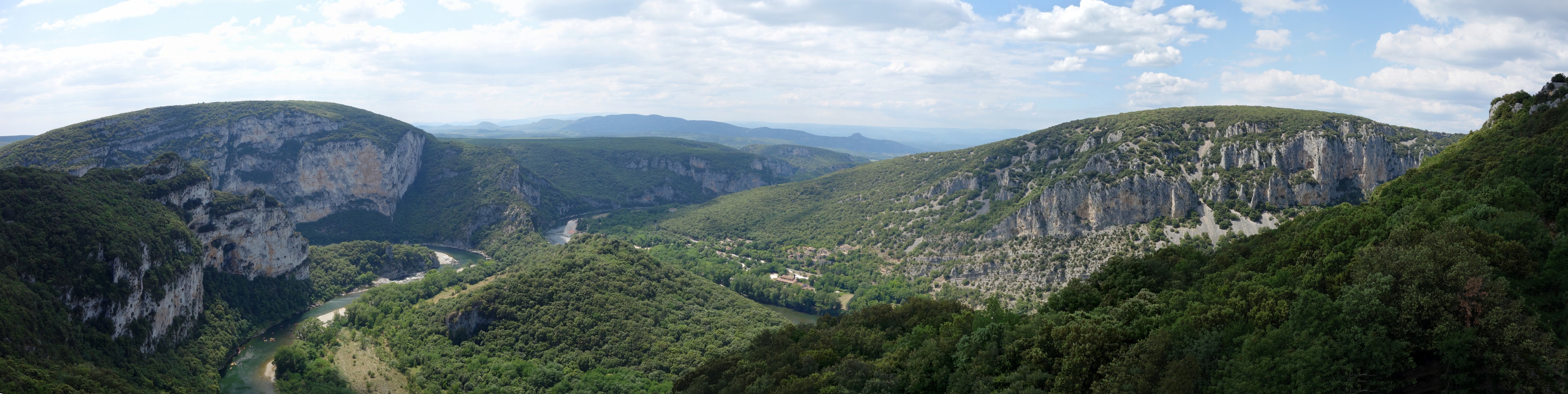 Schleife der Ardèche