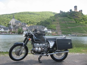 BMW R 60/5 an der Mosel