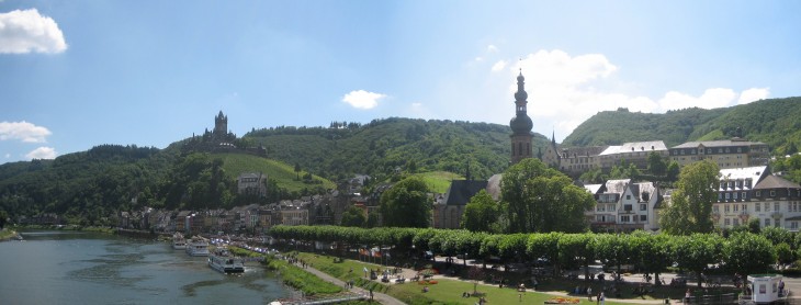 Cochem Panorama der Uferpromenade