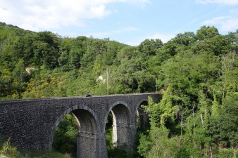 Steven mal auf der Brücke